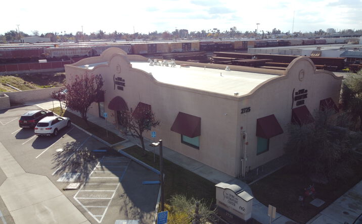 Pictures of Office property located at 2725 16th St, Bakersfield, CA 93301 for lease - image #1