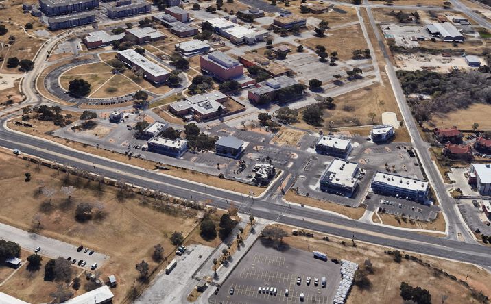 Pictures of Retail, Land property located at 2314 - 2426 SE Military Dr, San Antonio, TX 78223 for lease - image #1