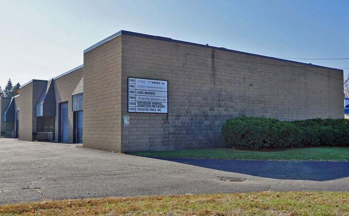 Pictures of Industrial property located at 31635-31655  Eight Mile Rd, Livonia, MI 48152 for lease - image #1