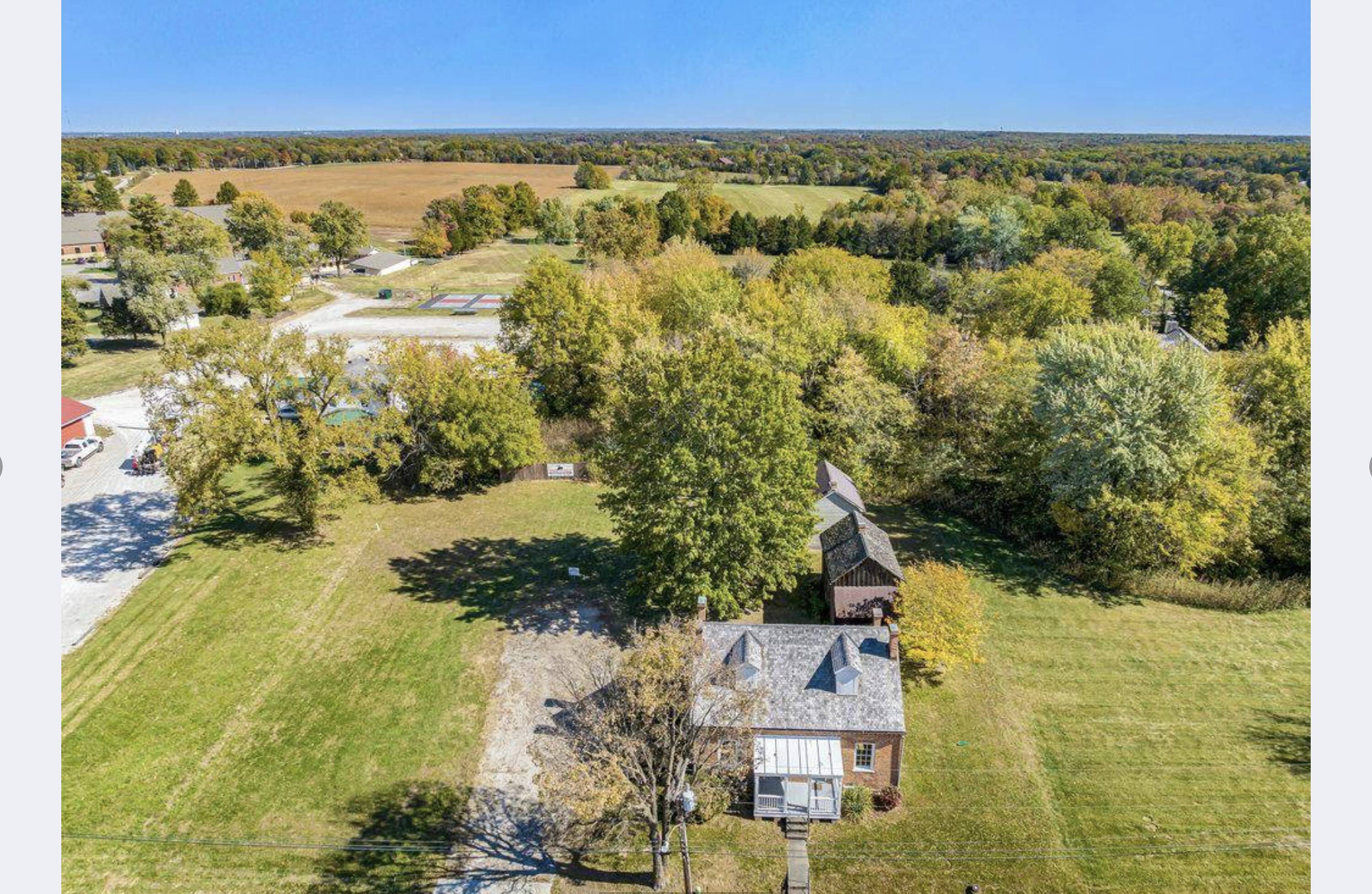 3565 Mill St, New Melle, MO 63365
