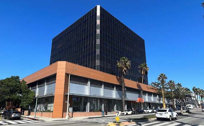 Pictures of Office property located at 2811 Wilshire Blvd, Santa Monica, CA 90403 for lease - image #1
