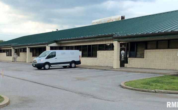 Pictures of Office property located at 5231 GRAND Avenue, Davenport, IA 52807 for lease - image #1
