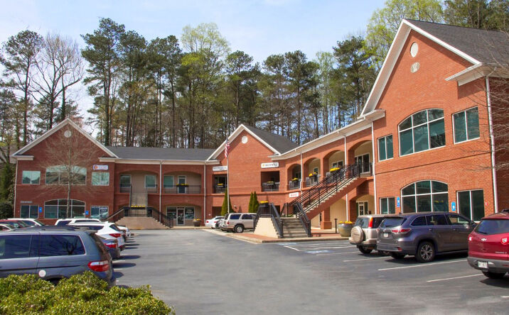 Pictures of Retail property located at 137 Johnson Ferry Rd, Marietta, GA 30068 for lease - image #1