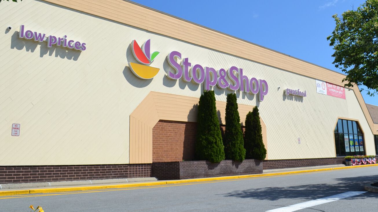 211 High St, Torrington, CT 06790 Retail Space for Lease Torrington