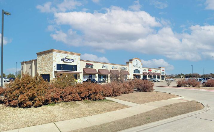 Pictures of Retail, Restaurant property located at 8701 Liberty Grove Rd, Rowlett, TX 75089 for lease - image #1