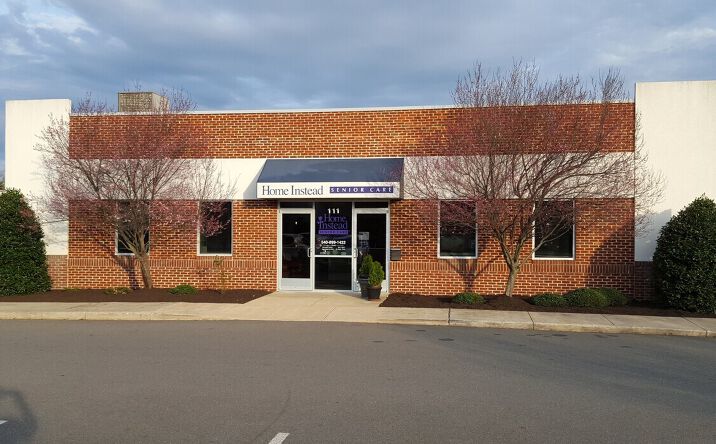 Pictures of Office property located at 111 Olde Greenwich Dr, Fredericksburg, VA 22408 for lease - image #1
