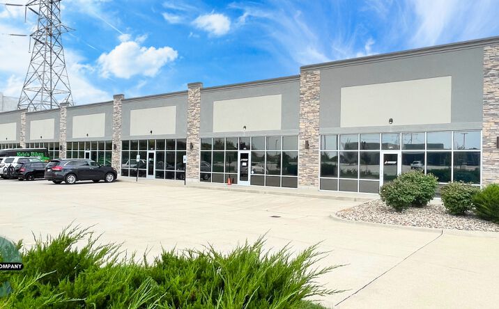 Pictures of Office, Industrial property located at 6806 SE Bellagio Ct, Ankeny, IA 50021 for lease - image #1