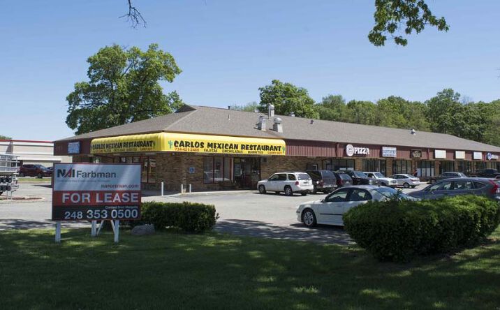 Pictures of Retail property located at 7988-8048 N Wayne Rd, Westland, MI 48185 for lease - image #1