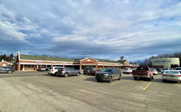 Pictures of Retail property located at 6527 Brecksville Rd, Independence, OH 44131 for lease - image #1