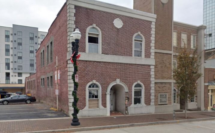 Pictures of Retail, Office, Restaurant property located at 706 S Gay St, Knoxville, TN 37902 for lease - image #1