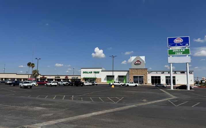 Pictures of Retail property located at 4500 San Bernardo Ave, Laredo, TX 78041 for lease - image #1