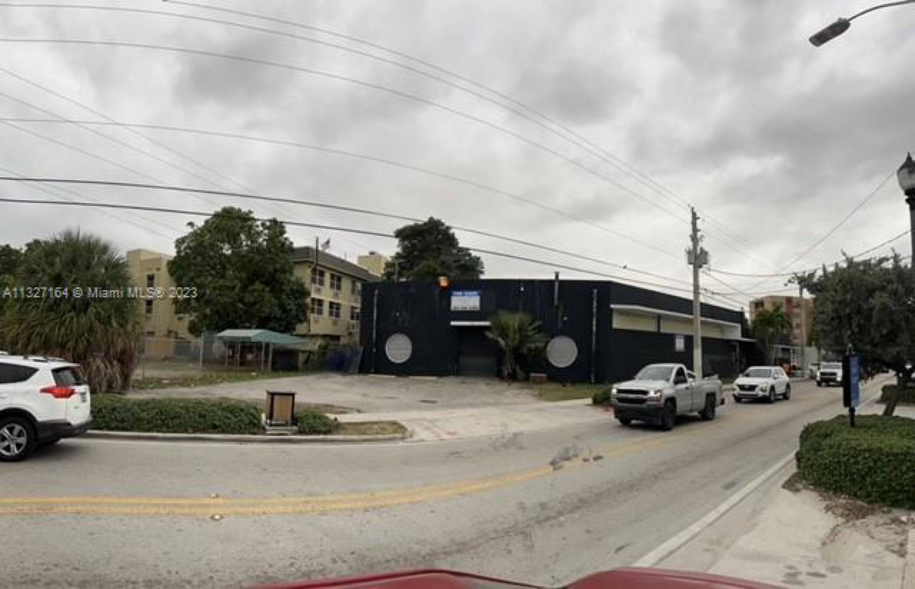 490 NW South River Dr, Miami, FL 33128 | Crexi.com