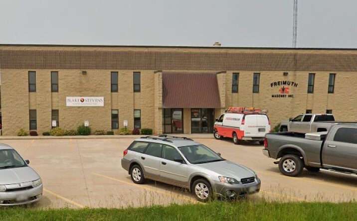 Pictures of Office property located at 951 N Perkins St, Appleton, WI 54914 for lease - image #1