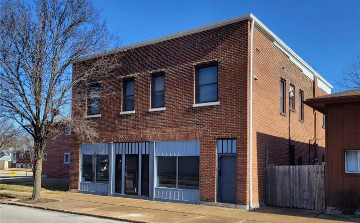 Pictures of Retail, Office, Industrial property located at 3106 Ivanhoe Ave, St. Louis, MO 63139 for lease - image #1