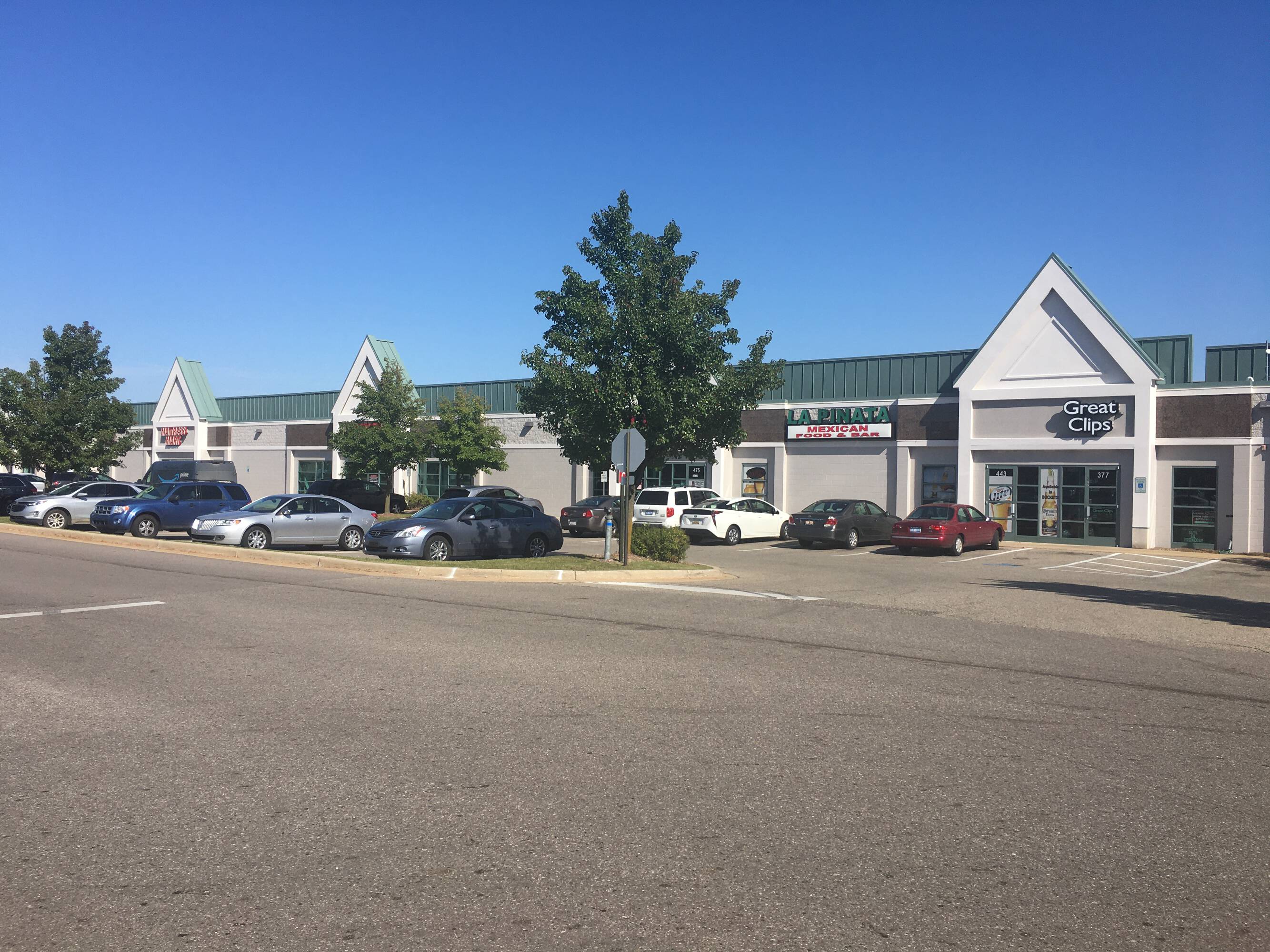 377 N Drake Rd, Kalamazoo, MI 49009