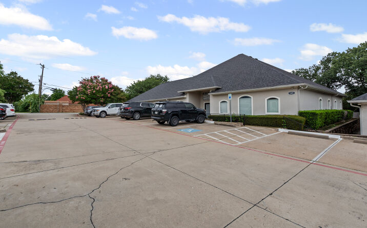 Pictures of Office property located at 1005 Glade Rd, Colleyville, TX 76034 for lease - image #1