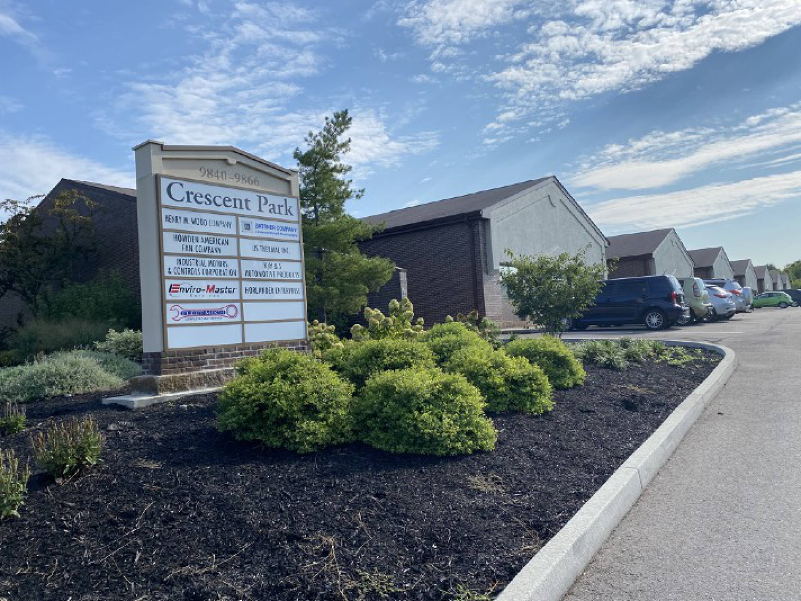 9846 Crescent Park Dr, West Chester, OH 45069