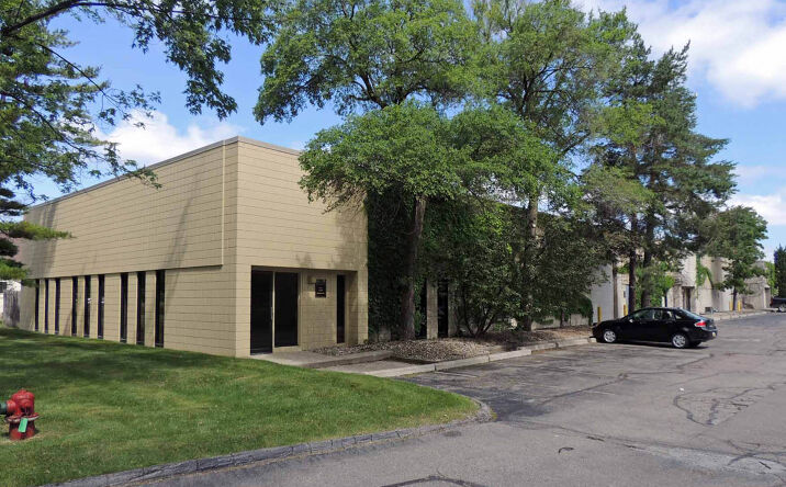 Pictures of Industrial property located at 395-447 Elmwood Drive, Troy, MI 48083 for lease - image #1