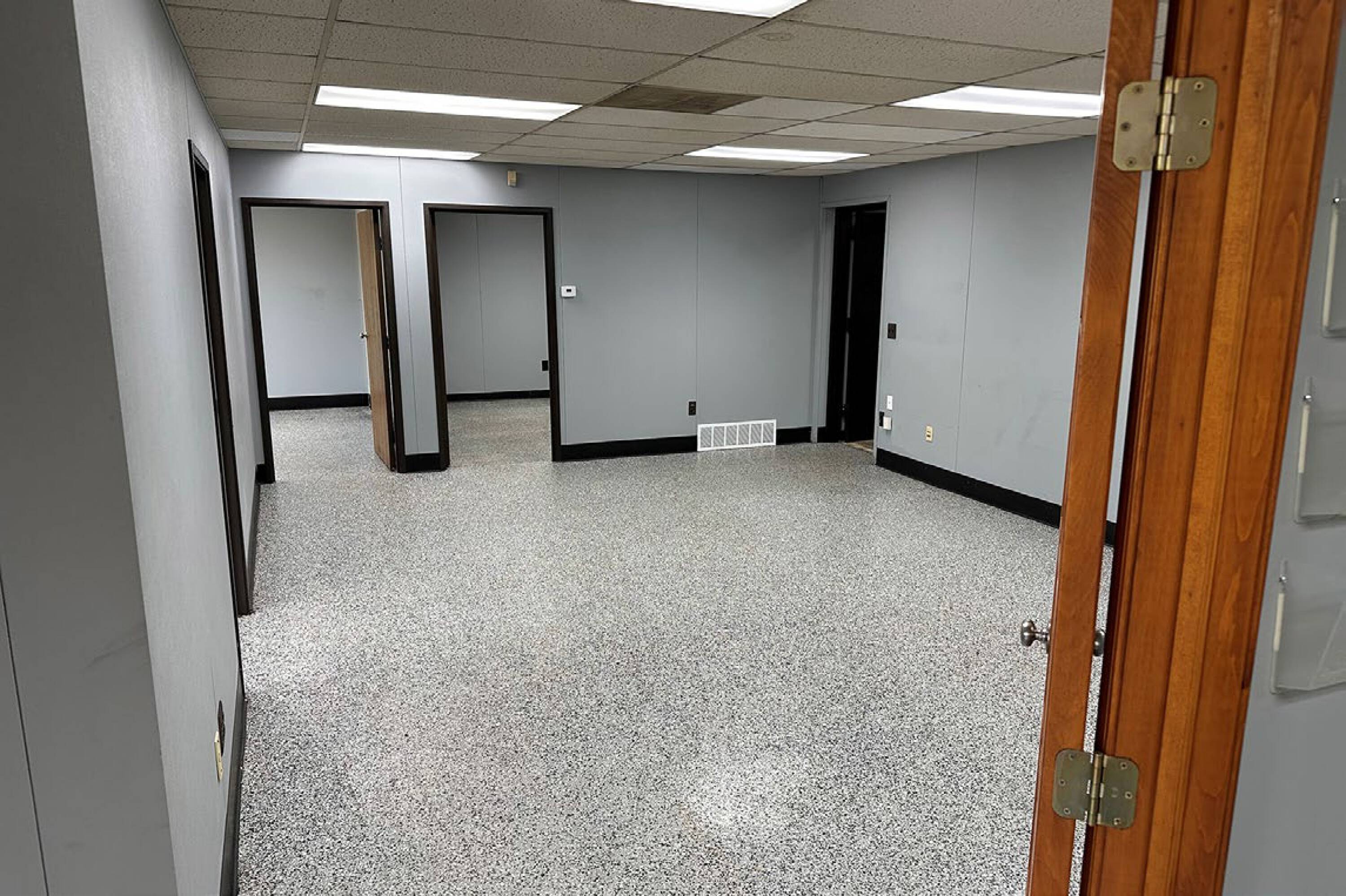 27202760 Auburn Road, Auburn Hills, MI 48326