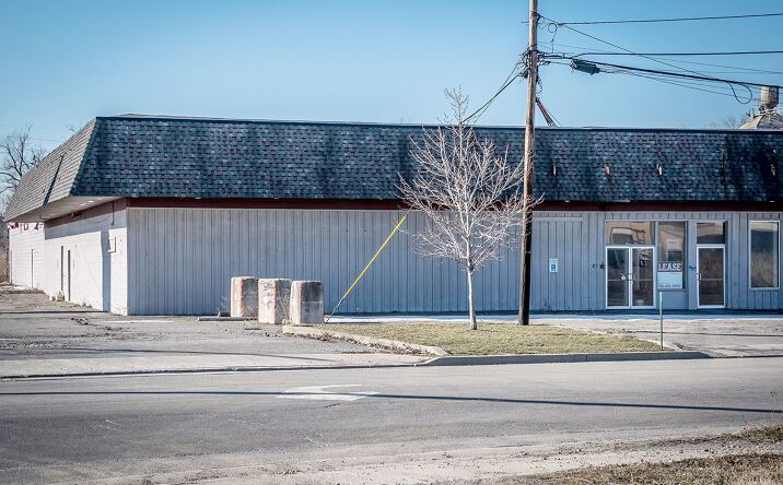 Pictures of Retail, Industrial property located at 1700 Union Road, West Seneca, NY 14224 for lease - image #1