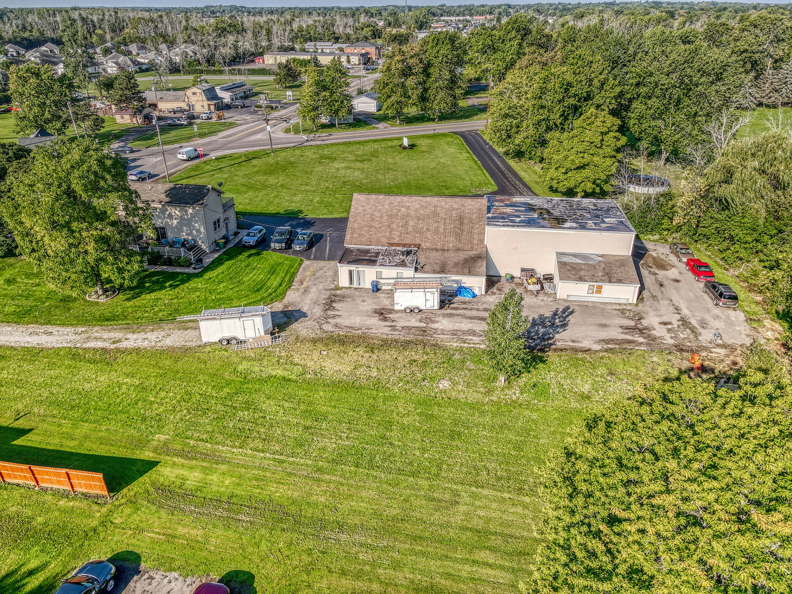 6883 Akron Road (6945 Lincoln Ave Ext.), Lockport, NY 14094