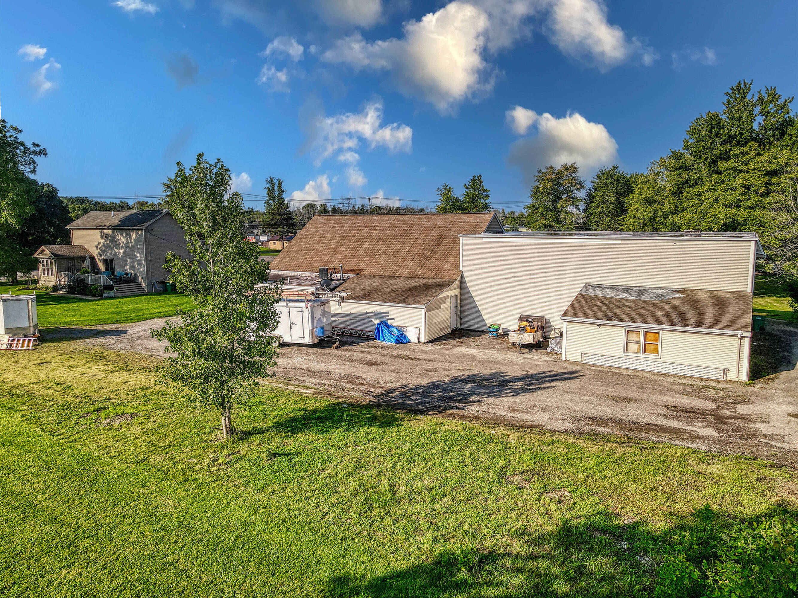 6883 Akron Road (6945 Lincoln Ave Ext.), Lockport, NY 14094