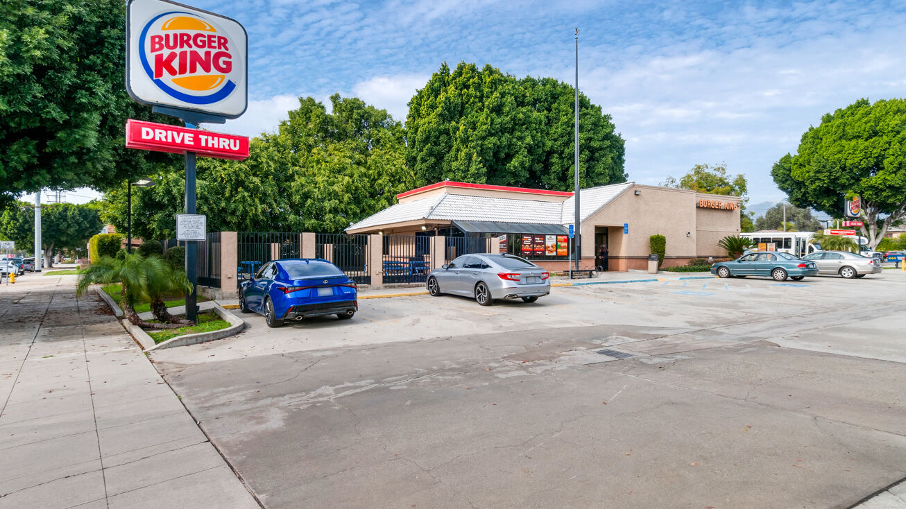 Pictures of Retail property located at 82 Las Tunas Dr, Arcadia, CA
