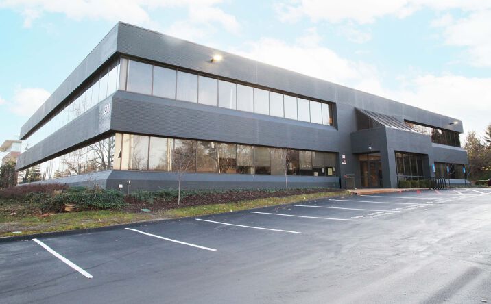 Pictures of Office property located at 211 N Lindbergh, St. Louis, MO 63141 for lease - image #1