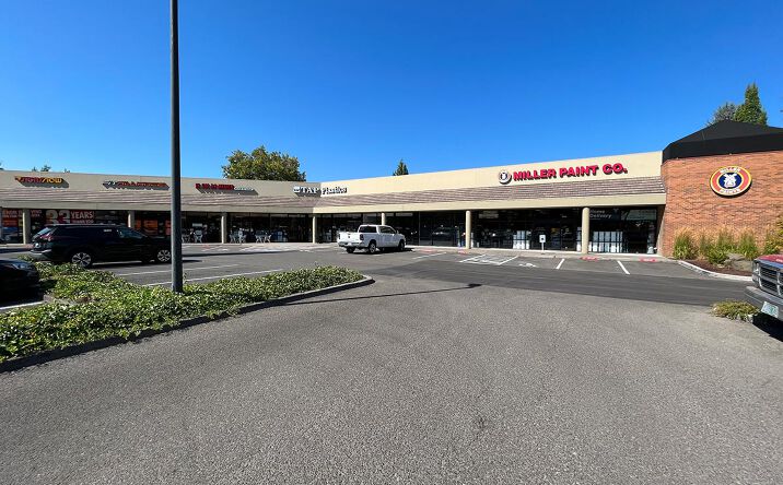 Pictures of Retail property located at 15975 SW 72nd Ave, Tigard, OR 97224 for lease - image #1