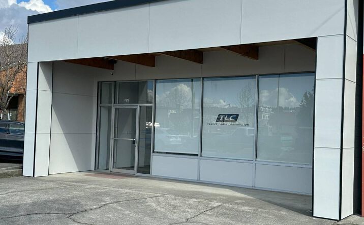 Pictures of Retail, Office property located at 216 Auburn Way S, Auburn, WA 98002 for lease - image #1