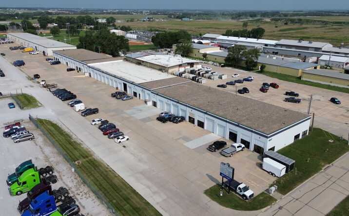 Pictures of Industrial property located at 4817 N 56th St, Lincoln, NE 68504 for sales - image #1