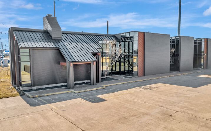 Pictures of Retail, Office, Special Purpose property located at 4104 Houston Hwy, Victoria, TX 77901 for lease - image #1