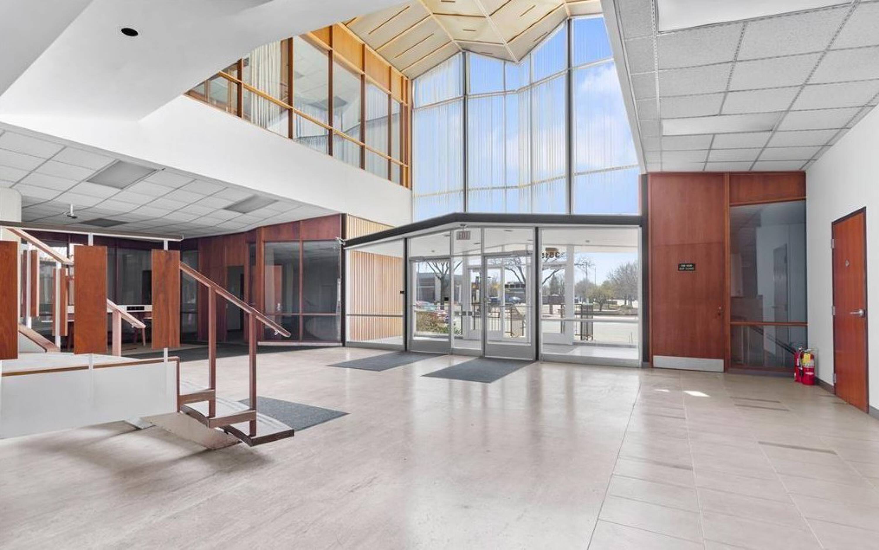 35150 Michigan Ave, Wayne, MI 48184