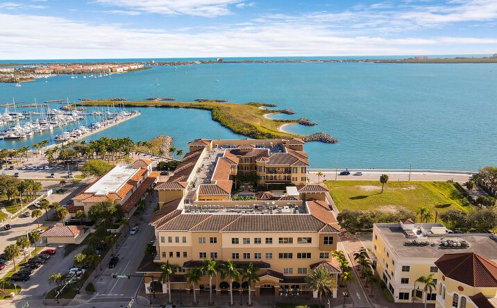 Pictures of Office property located at 130 S Indian River Dr, Fort Pierce, FL 34950 for lease - image #1