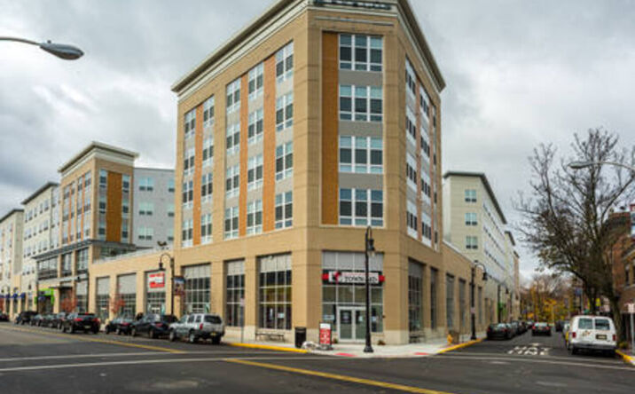 Pictures of Retail, Restaurant property located at 300 Glenwood Avenue, Bloomfield, NJ 07003 for lease - image #1