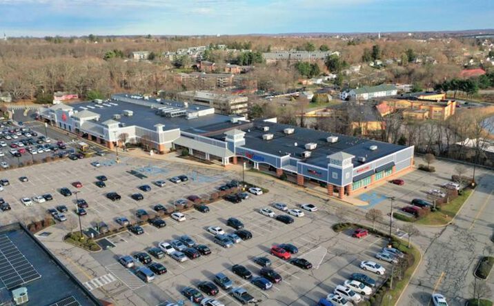 Pictures of Retail, Office property located at 351 N Frontage Rd, New London, CT 06320 for lease - image #1