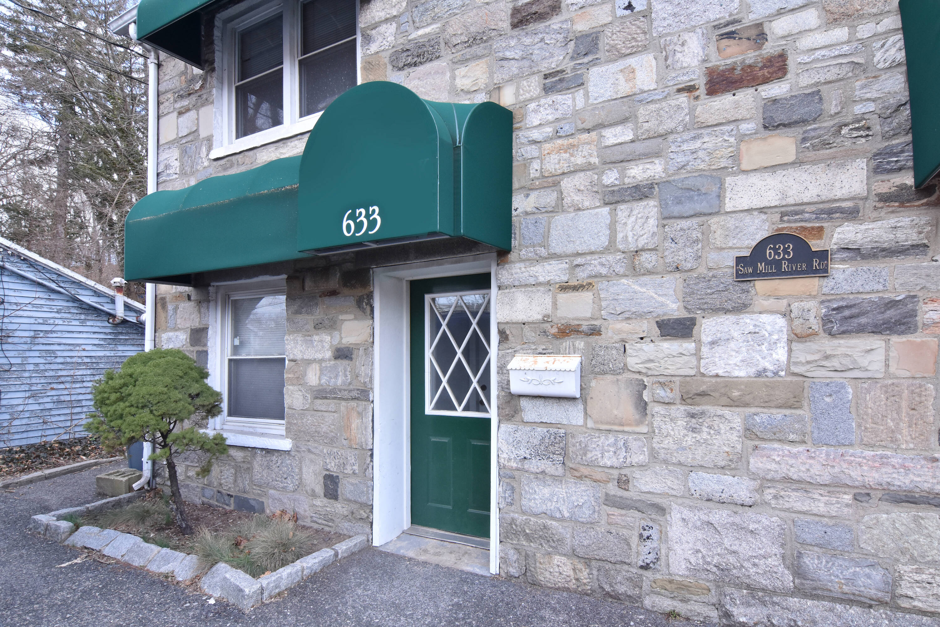 633 Saw Mill River Rd, Ardsley, NY 10502