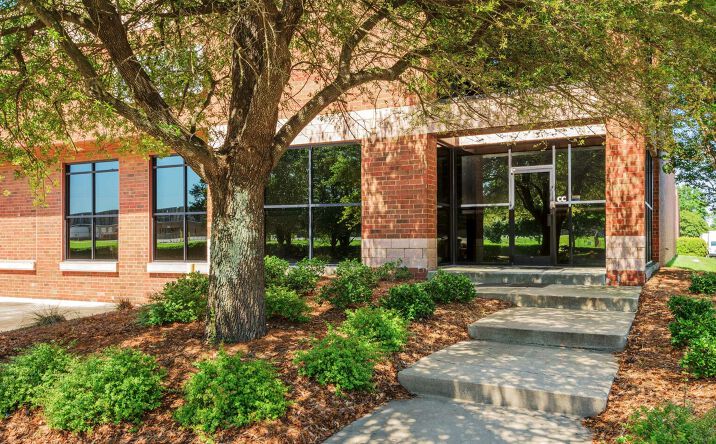 Pictures of Office, Industrial property located at 1500 Continental Blvd, Charlotte, NC 28273 for lease - image #1