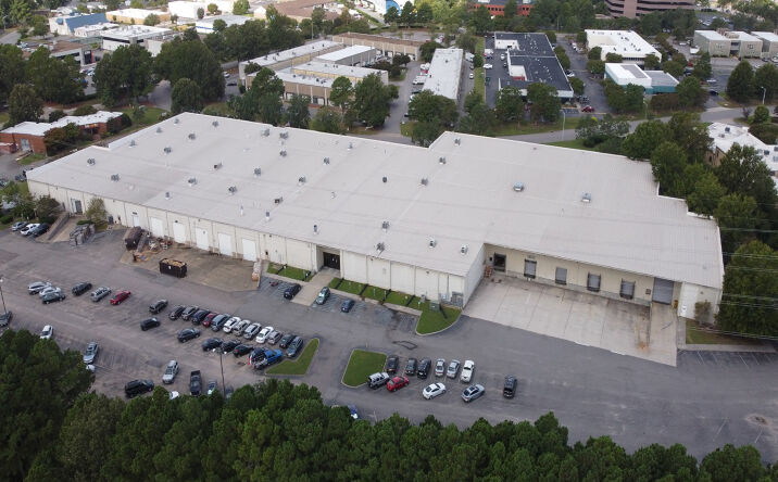 Pictures of Industrial property located at 889 Seahawk Circle, Virginia Beach, VA 23452 for lease - image #1
