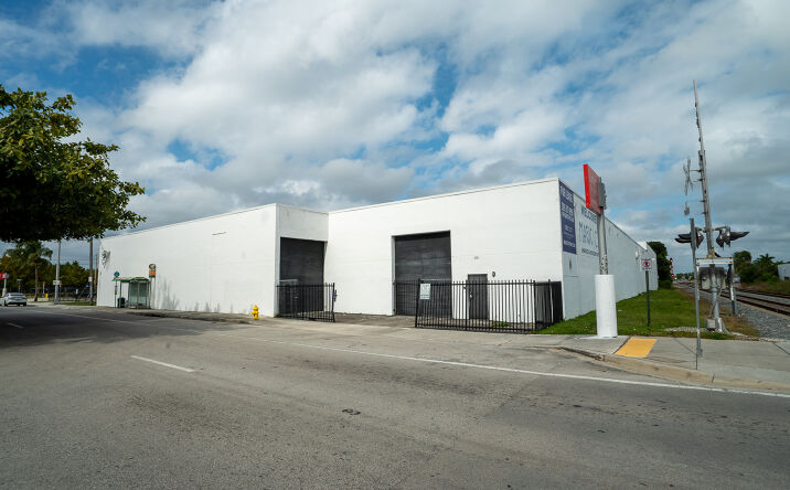 Pictures of Industrial property located at 415 NE 62nd St, Miami, FL 33138 for lease - image #1