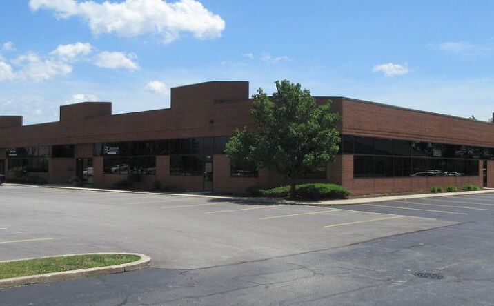 Pictures of Office property located at 251 -397 W 84th Dr, Merrillville, IN 46410 for lease - image #1