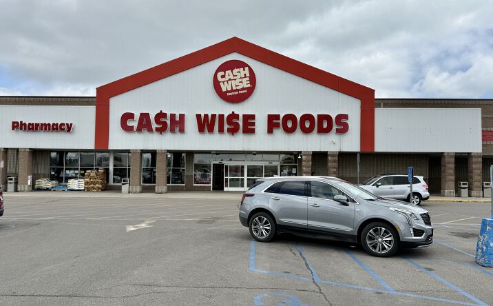 Pictures of Retail, Office, Restaurant property located at 3300 US-10, Moorhead, MN 56560 for lease - image #1