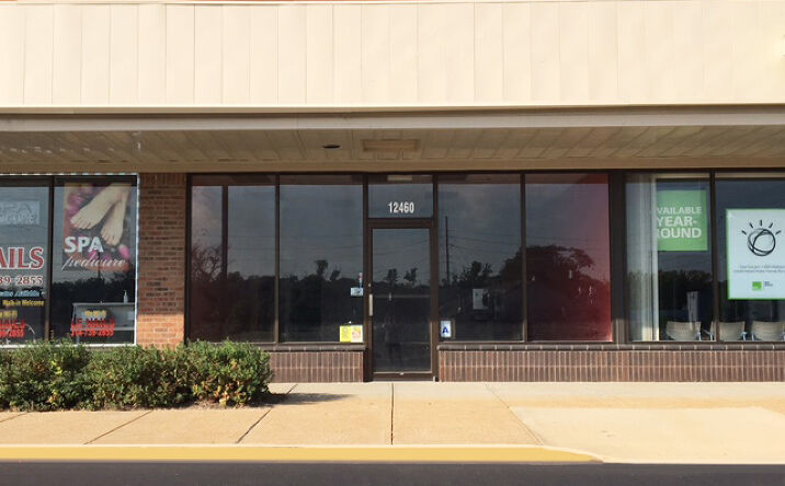 Pictures of Retail property located at 12400 St Charles Rock Rd, Bridgeton, MO 63044 for lease - image #1