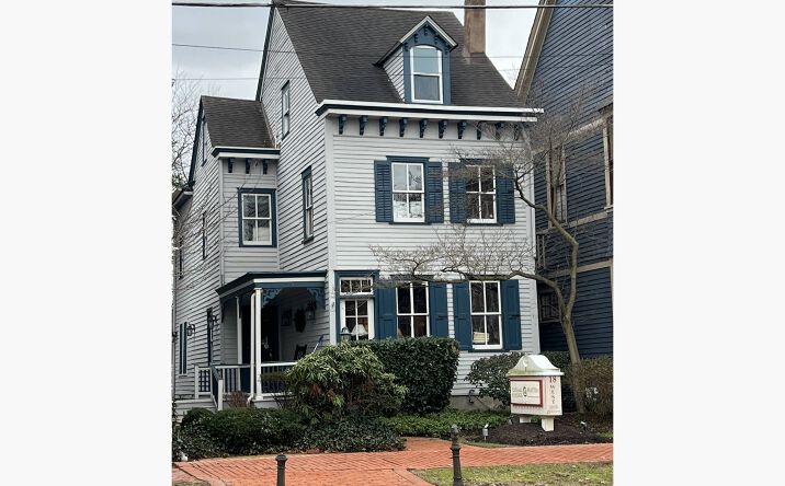 Pictures of Office property located at 18 Kings Hwy W, Haddonfield, NJ 08033 for lease - image #1
