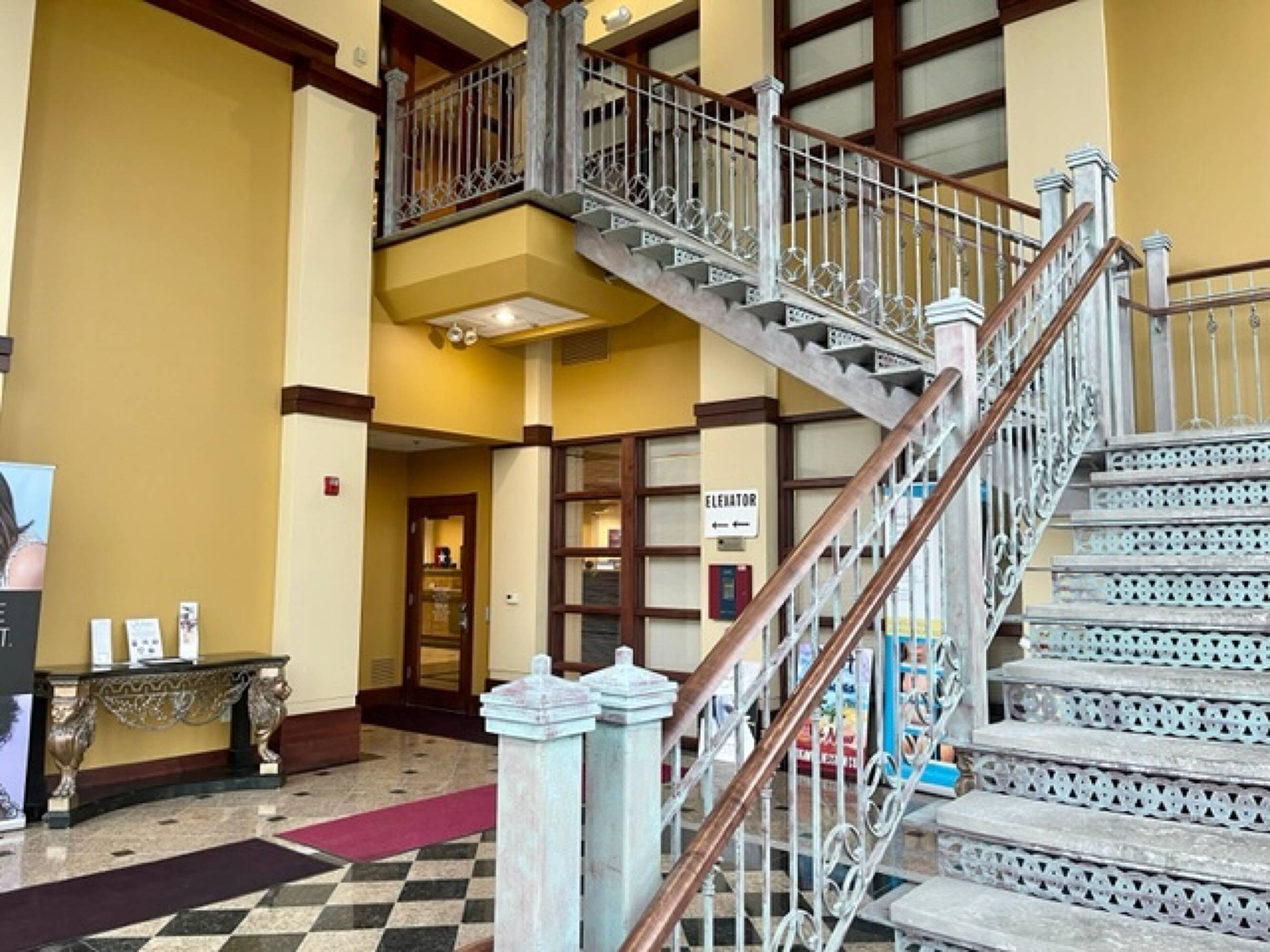 W359N5002 Brown St, Oconomowoc, WI 53066