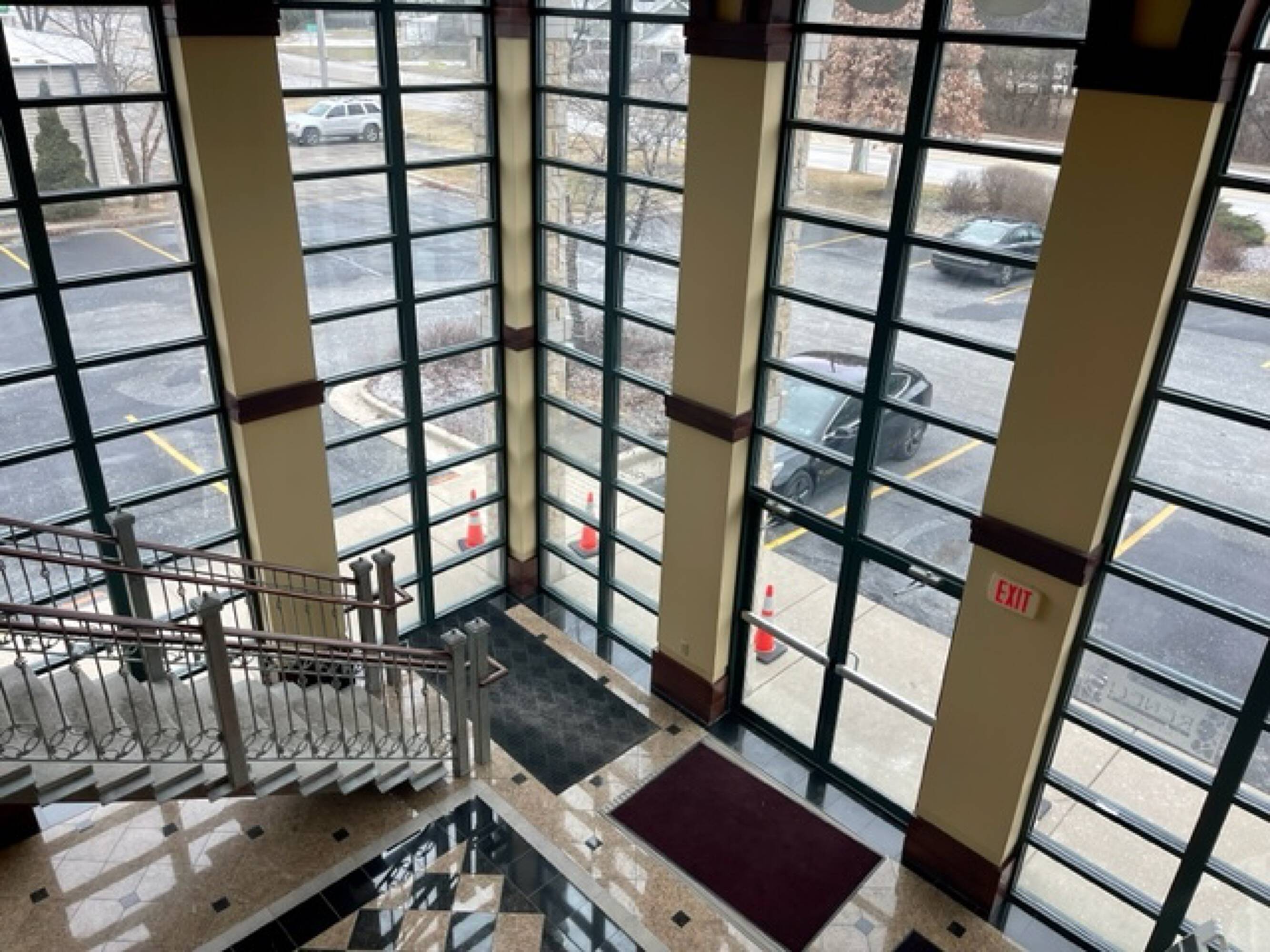 W359N5002 Brown St, Oconomowoc, WI 53066