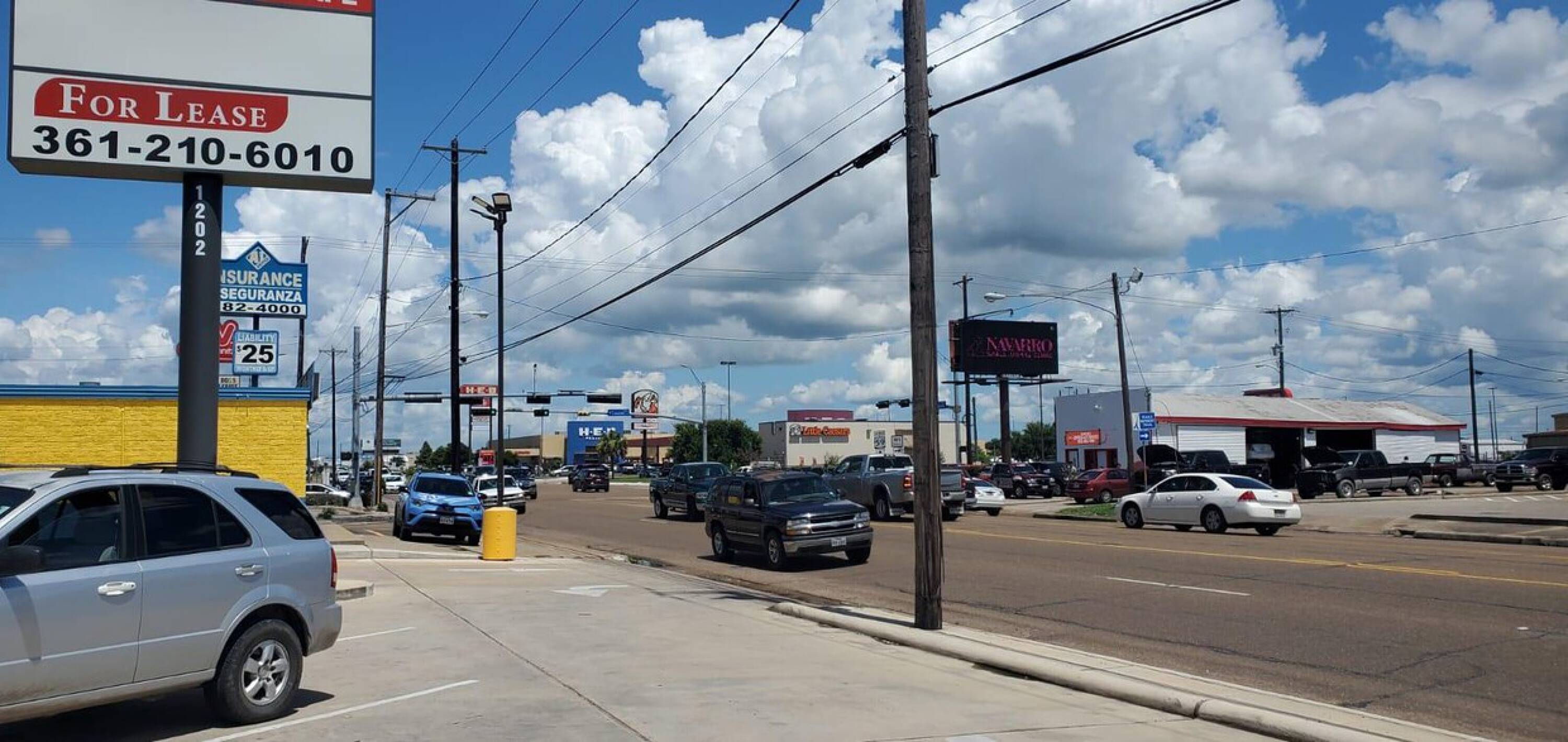 1202 E Rio Grande St, Victoria, TX 77901