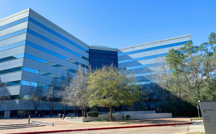 Pictures of Office property located at 11445 Compaq Center W Dr, Houston, TX 77070 for lease - image #1