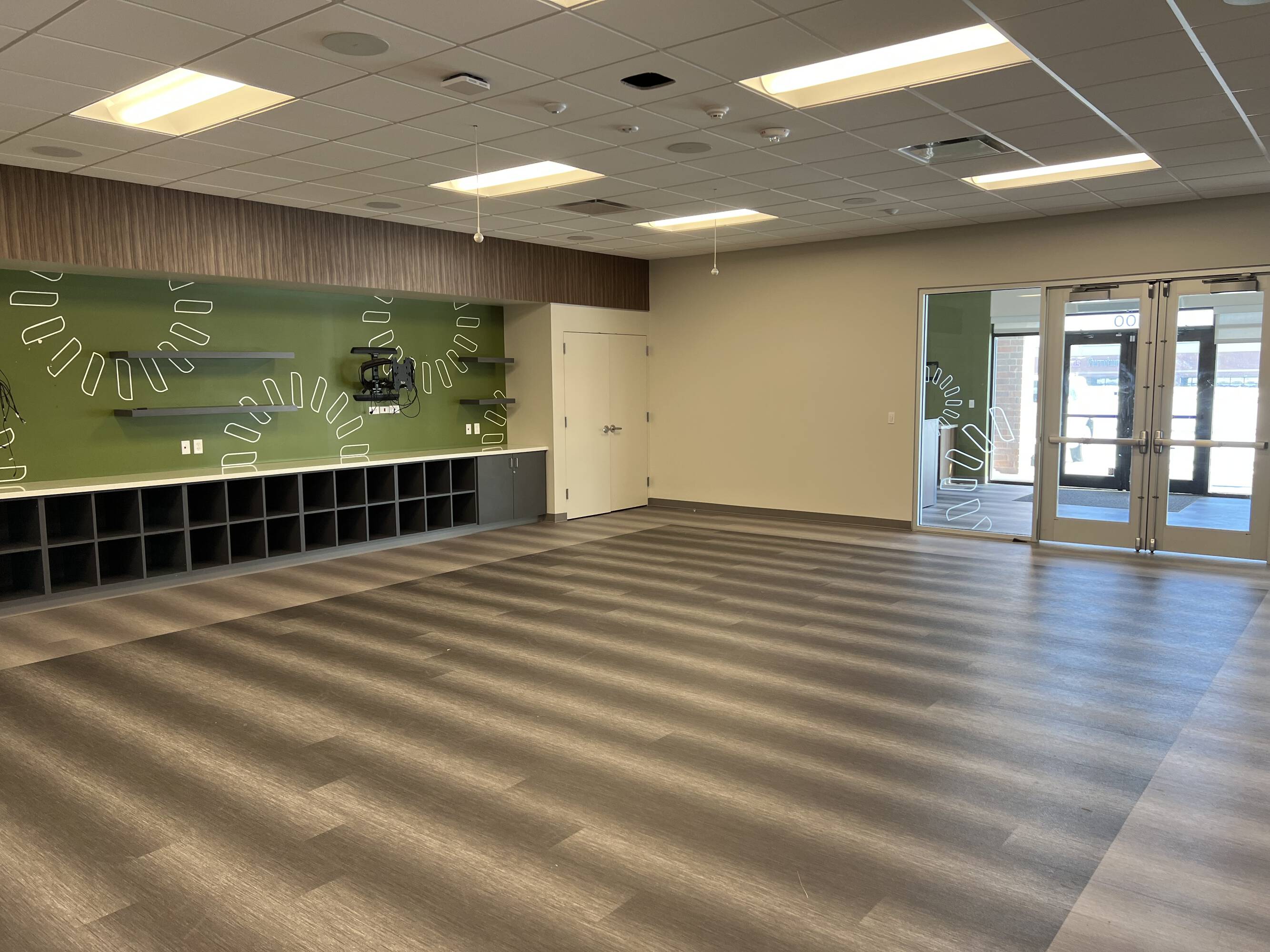 3100 100th St, Urbandale, IA 50322