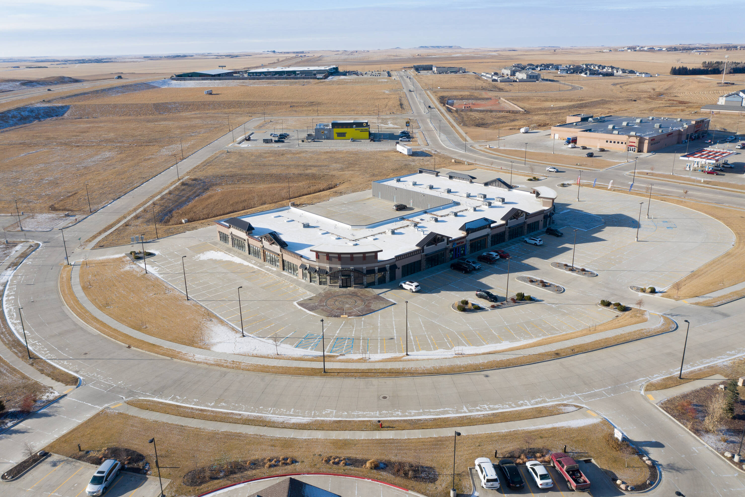 3275 W Ridge Dr, Dickinson, ND 58601